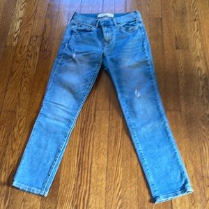 Gap girlfriend jeans size 25